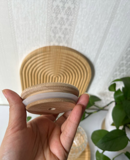 Ripple Design Glass Drinking Cup with Bamboo Lid & Glass Straw