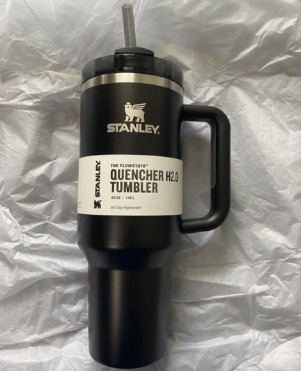 Stanley Quencher H2.0 FlowState Tumbler with Handle & Straw
