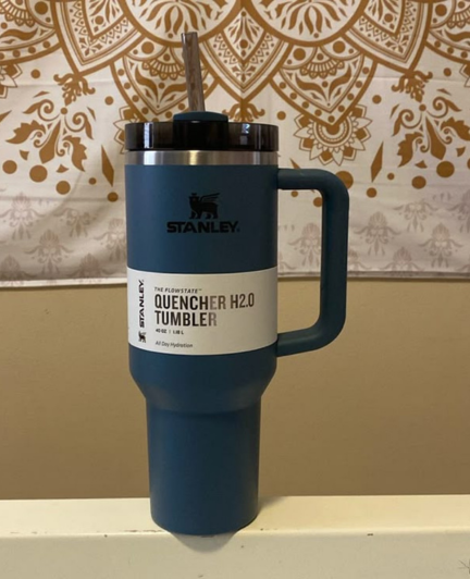 Stanley Quencher H2.0 FlowState Tumbler with Handle & Straw
