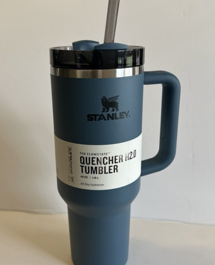 Stanley Quencher H2.0 FlowState Tumbler with Handle & Straw