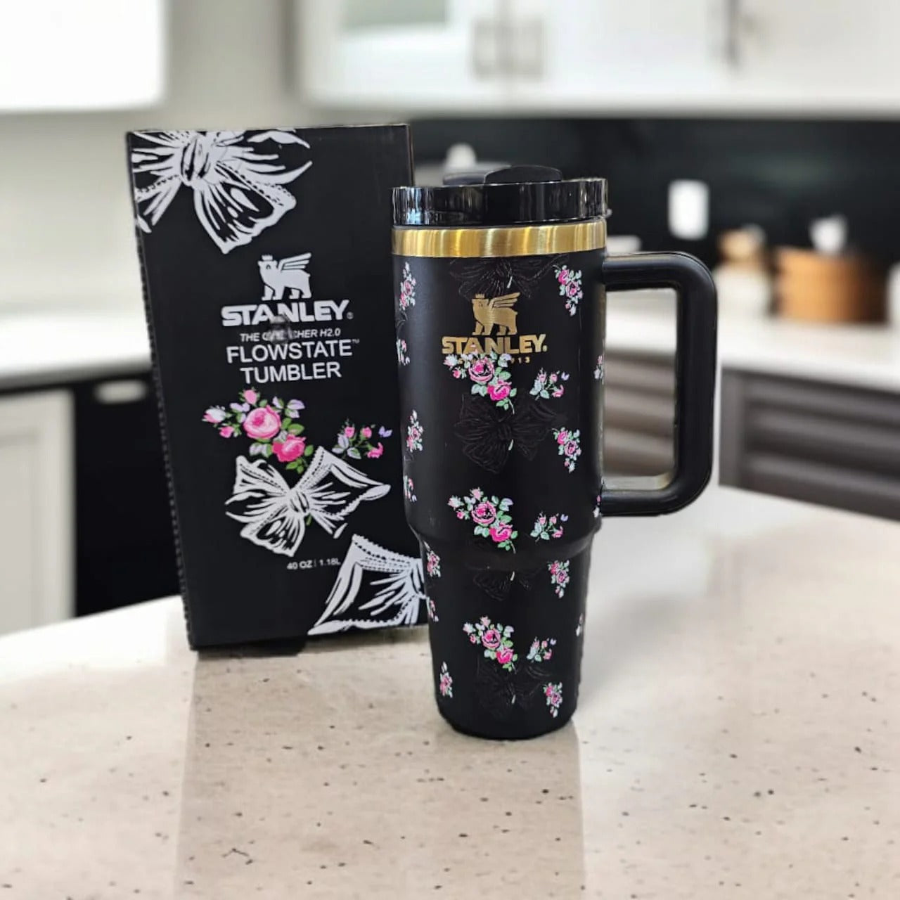 Stanley Flow State Tumbler-Black
